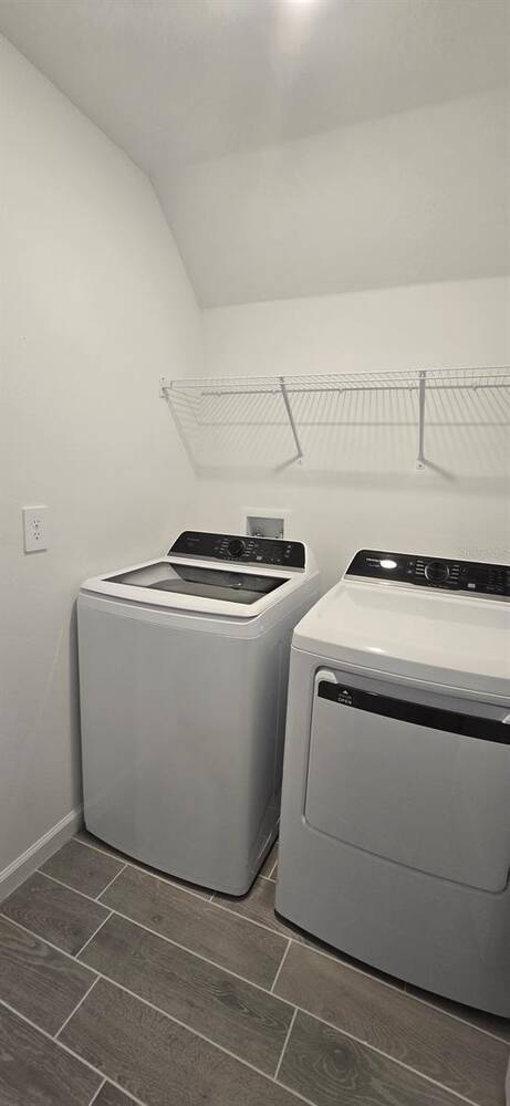 Building Photo - 3577 SE 37th Ct