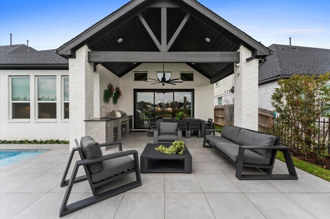 Building Photo - 9638 Birchwood Holw Trl