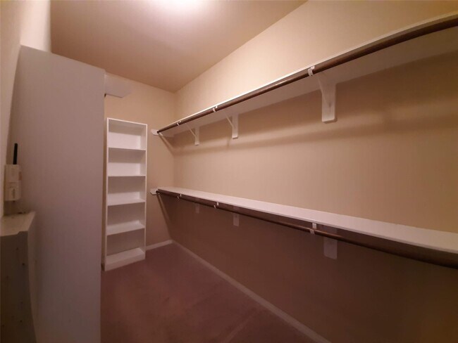 Building Photo - 23322 E Pine Ivy Ln