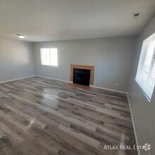 Building Photo - Beautiful NEWLY RENOVATED 2 bedroom in the...