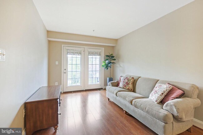 Building Photo - 308 Orchard Ridge Dr