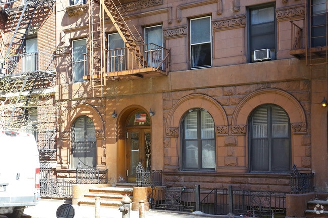 Building Photo - 161 E 89th St