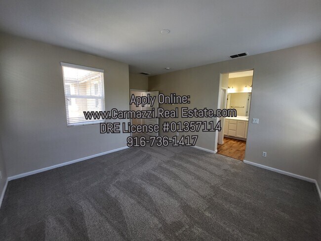 Building Photo - 260 Wapello Cir