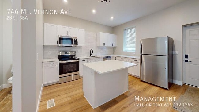 Building Photo - 746 Mt Vernon Ave