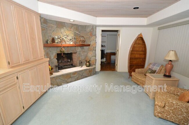 Building Photo - 31 Alviso Dr