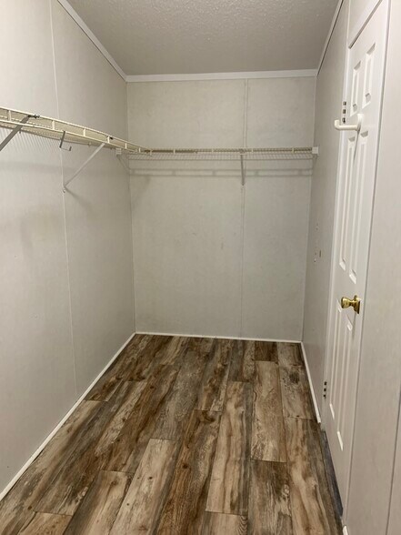 Building Photo - 7153 Whitney Rd