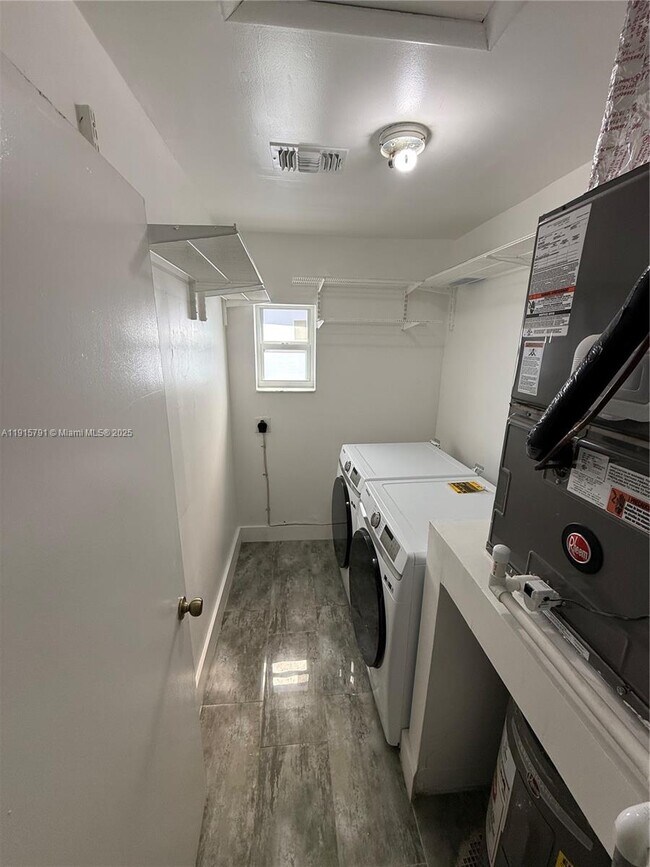 Building Photo - 19754 NW 61st Ave