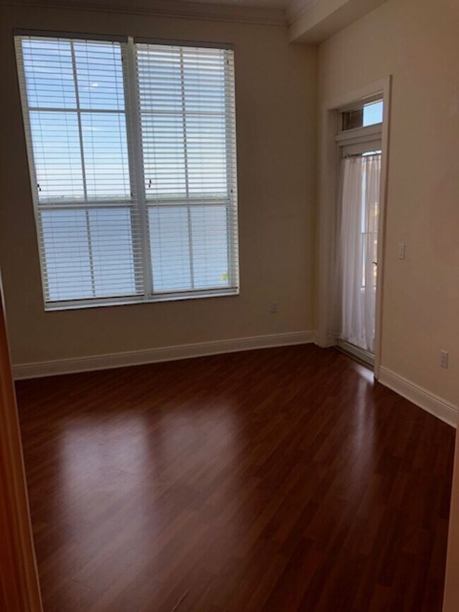 Building Photo - Beautiful Riverfront Living at Alta Mar – Unit 710