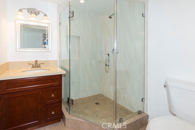 Building Photo - 3240 Montrose Ave