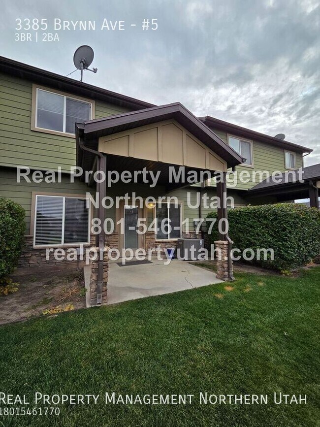 Building Photo - 3385 S Brynn Ave