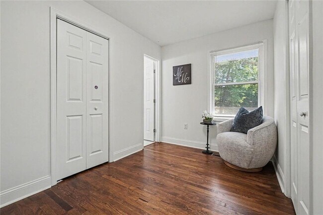 Building Photo - 2637 Casher Dr