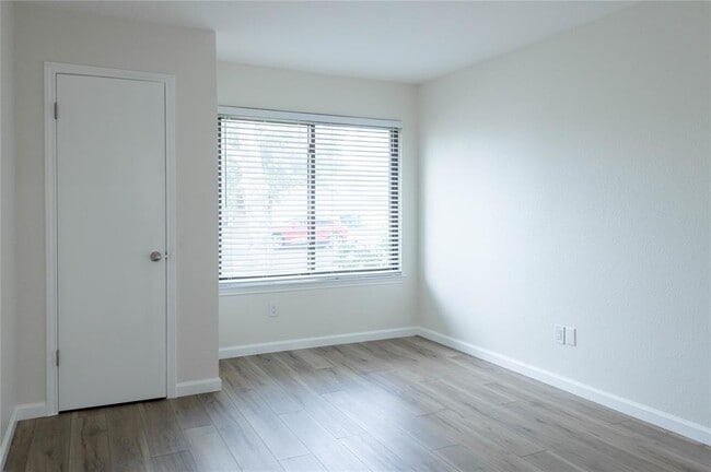 Building Photo - 4515 Keota Dr