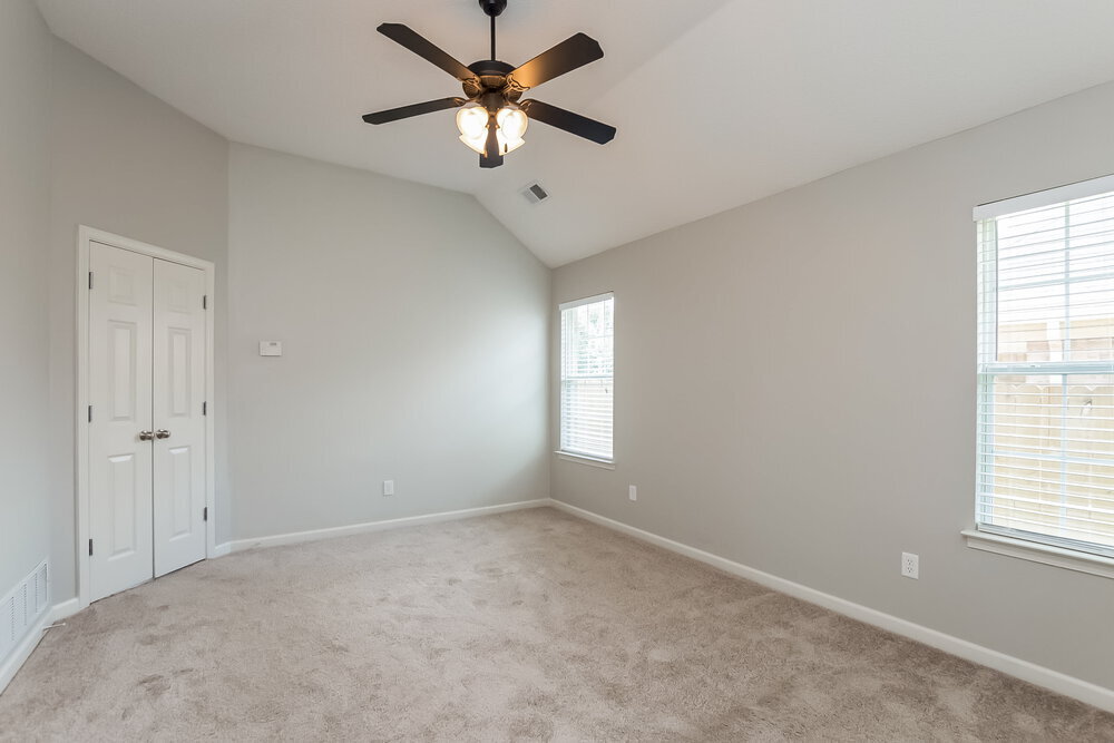 Building Photo - 7972 Ridgedale Dr