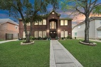 Building Photo - 922 Bayhill Dr