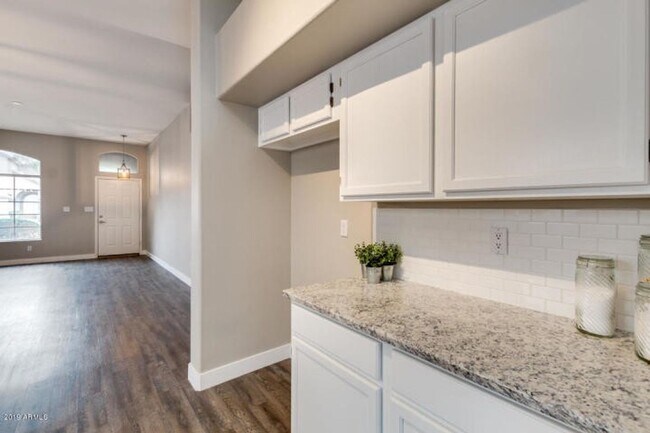 Building Photo - Remodeled 3-bedroom in Chandler