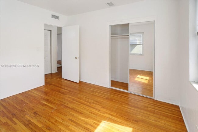 Building Photo - 8100 Crespi Blvd