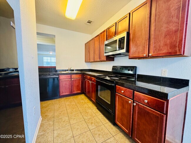 Building Photo - 1001 Baldwin Rowe Cir