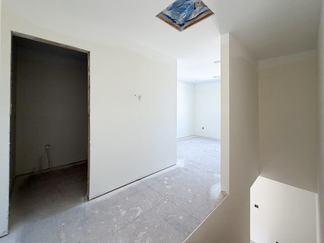 Building Photo - 508 Cripple Creek Cir