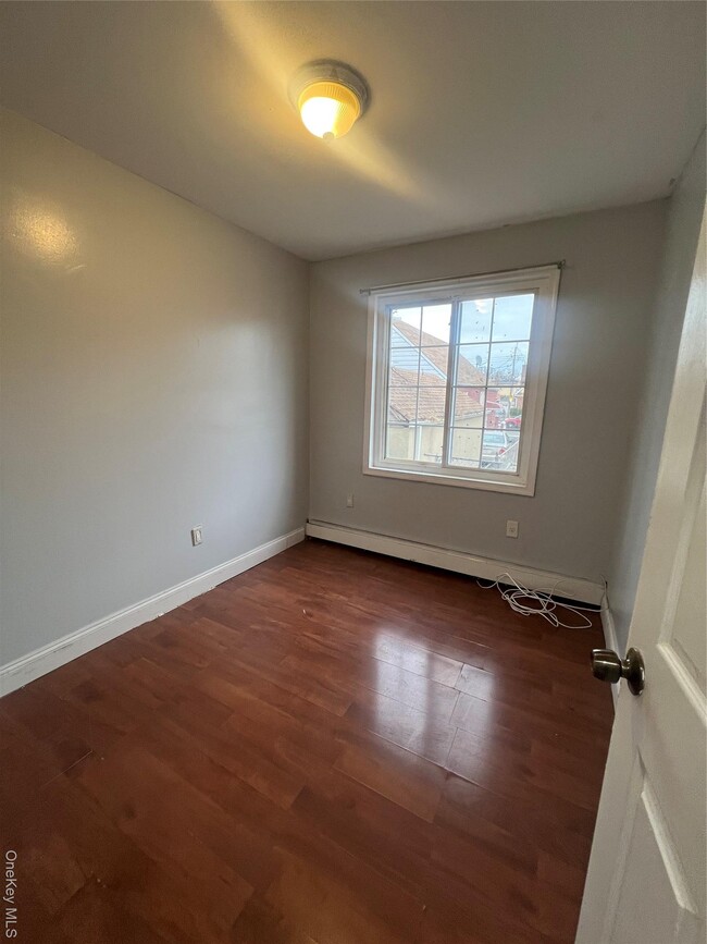 Building Photo - 180-11 146th Ave