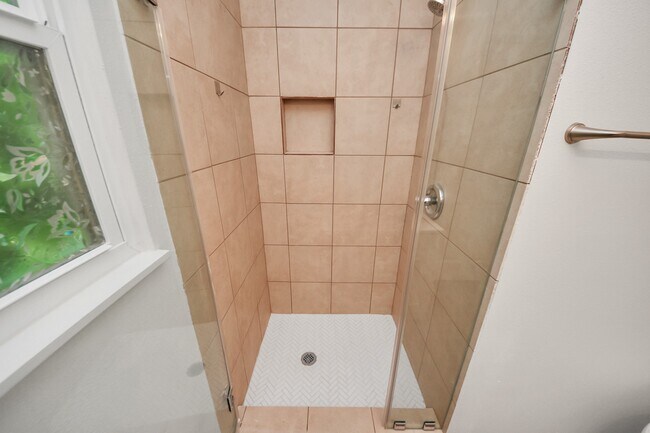 Building Photo - 7004 Conley St