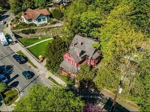 Building Photo - 101 Linn St