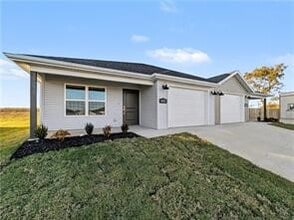 Building Photo - 6605 NW Altus St