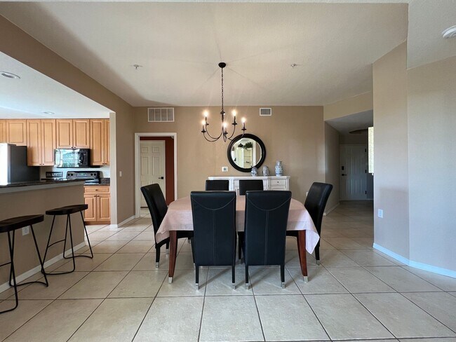 Building Photo - Furnished/Short Term Rental ** Available 5/1/26 ** 3 Bed/2 Bath Condo ** Punta Gorda ** $2,750/mo...