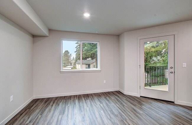 Building Photo - 404 NE 117th Ave