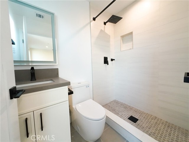 Building Photo - 6628 Camellia Ave