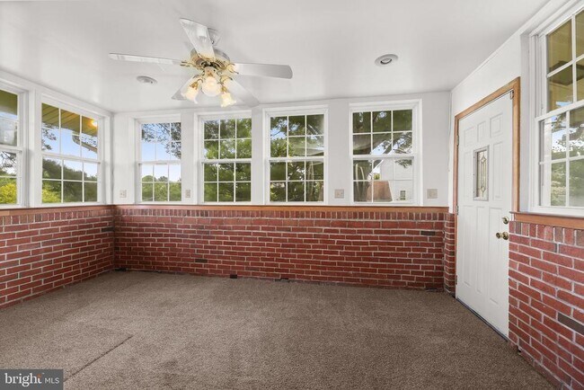 Building Photo - 4816 Bucks School House Rd