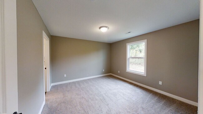 Building Photo - 11852 Ridgeway Dr