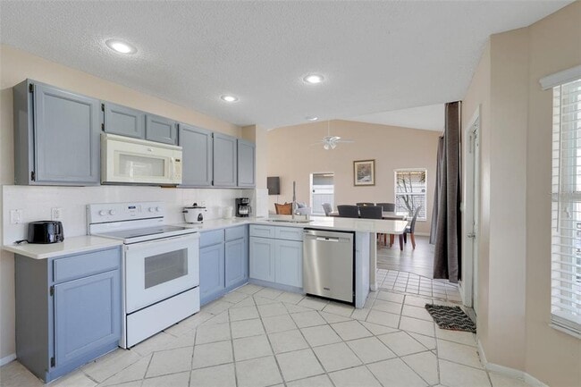 Building Photo - 8607 Knottingham Dr