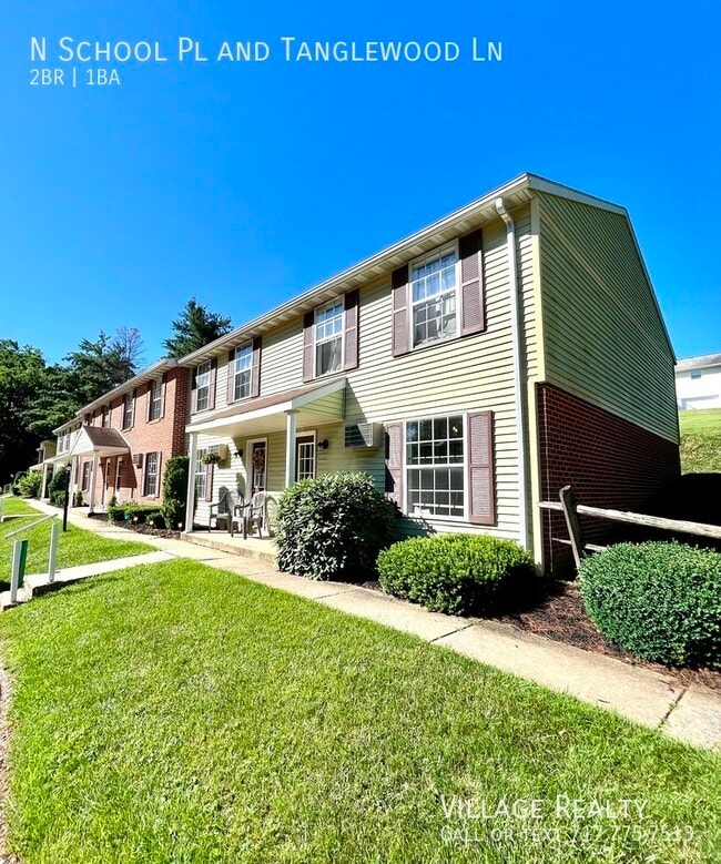 Building Photo - 343 N School Pl