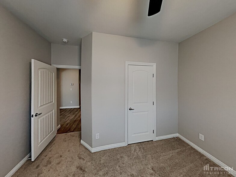 Building Photo - 9342 Wittig Ave