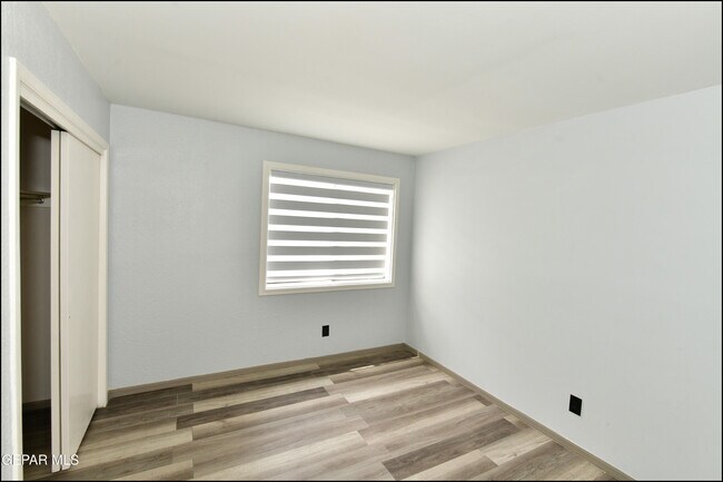 Building Photo - 5900 Mira Hermosa Dr