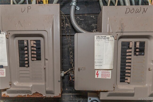 Building Photo - 189 Hamilton Dr