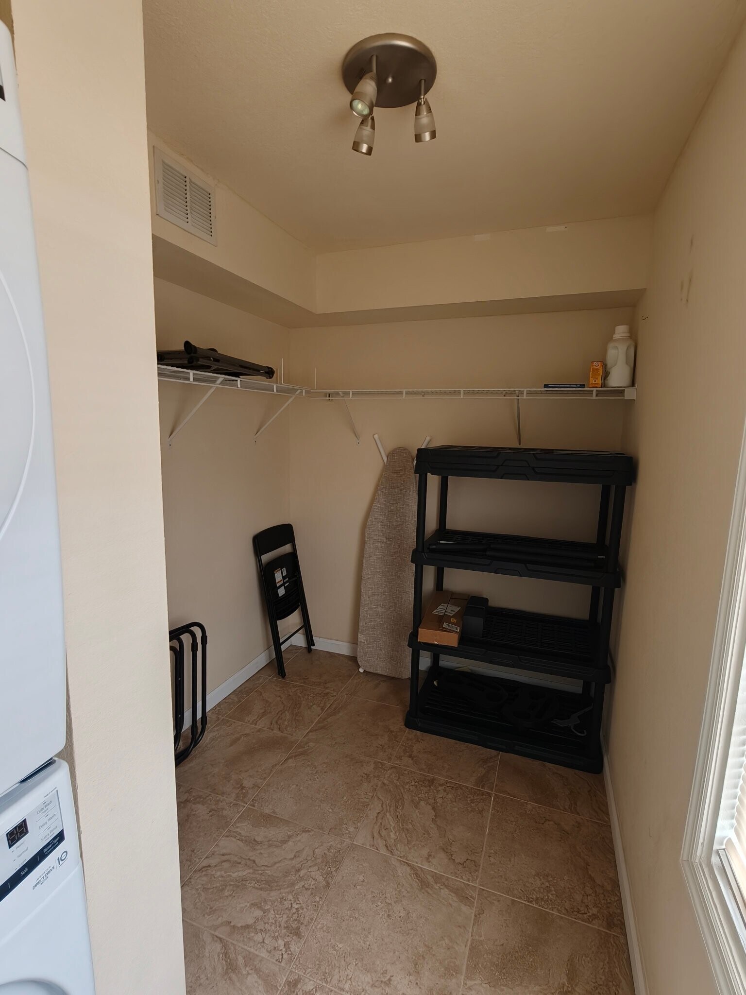 Building Photo - 4945 Coquina Key Dr SE