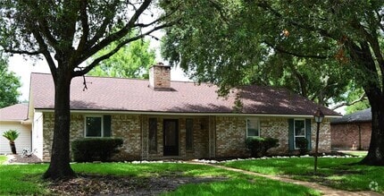 Building Photo - 3114 Greenridge Dr