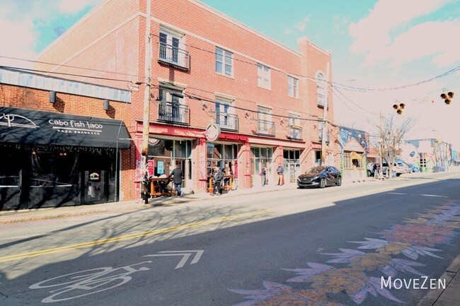 Building Photo - 3205 N Davidson St