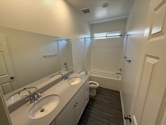 Building Photo - 7736 Nectarsweet Dr