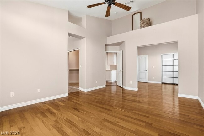 Building Photo - 2870 Deerwood Ct