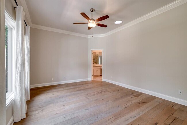 Building Photo - 3908 Edwards Mountain Dr