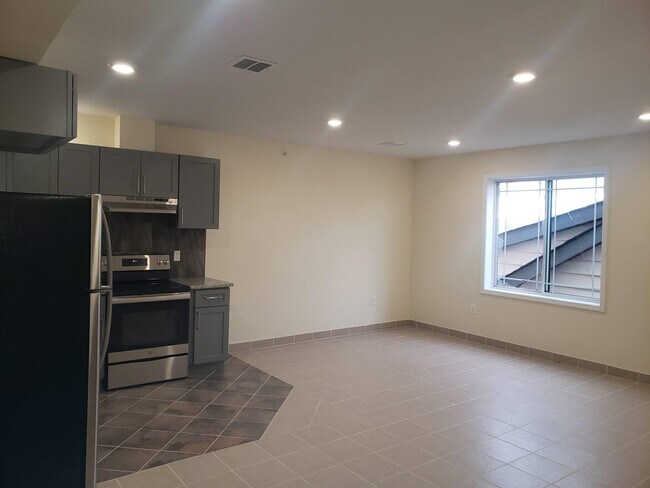 Building Photo - 44 Bergen Blvd