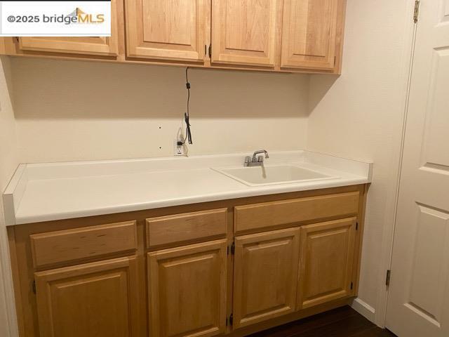 Building Photo - 1575 Summerland Way
