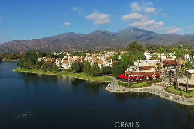 Building Photo - 205 Montana Del Lago Dr