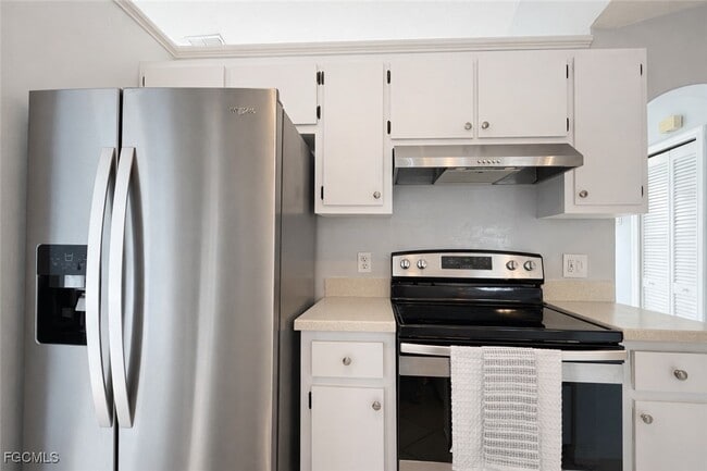 Building Photo - 3107 SW 15th Ave