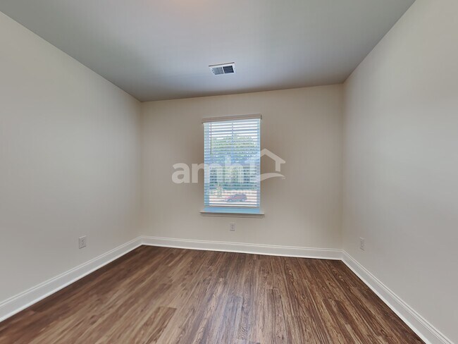 Building Photo - 302 West St