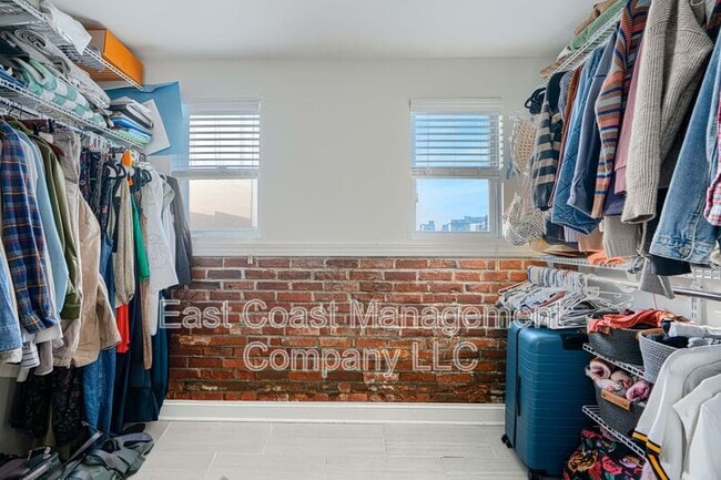 Building Photo - 1321 Cooksie St