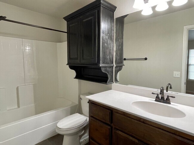 Building Photo - Great 3 bed 2 bath in Edmond!!