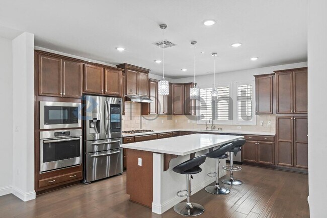 Building Photo - 3412 Element Way